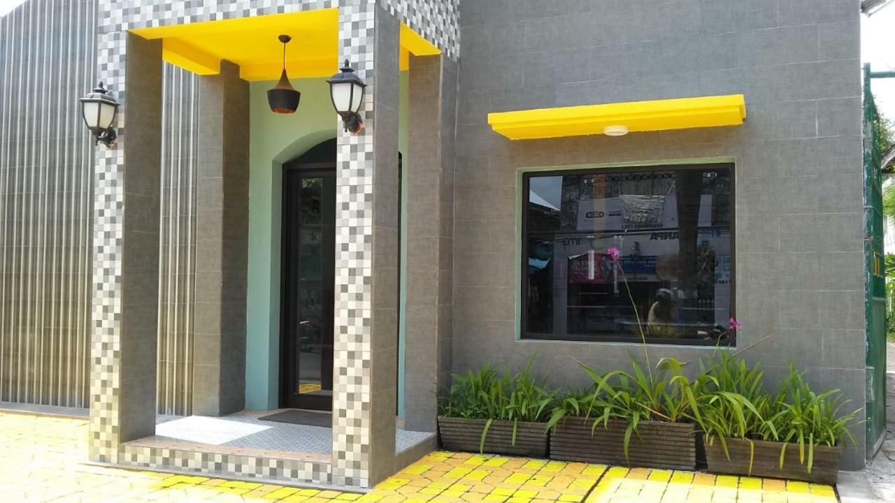 Isro Guesthouse Syariah Kepanjen 外观 照片