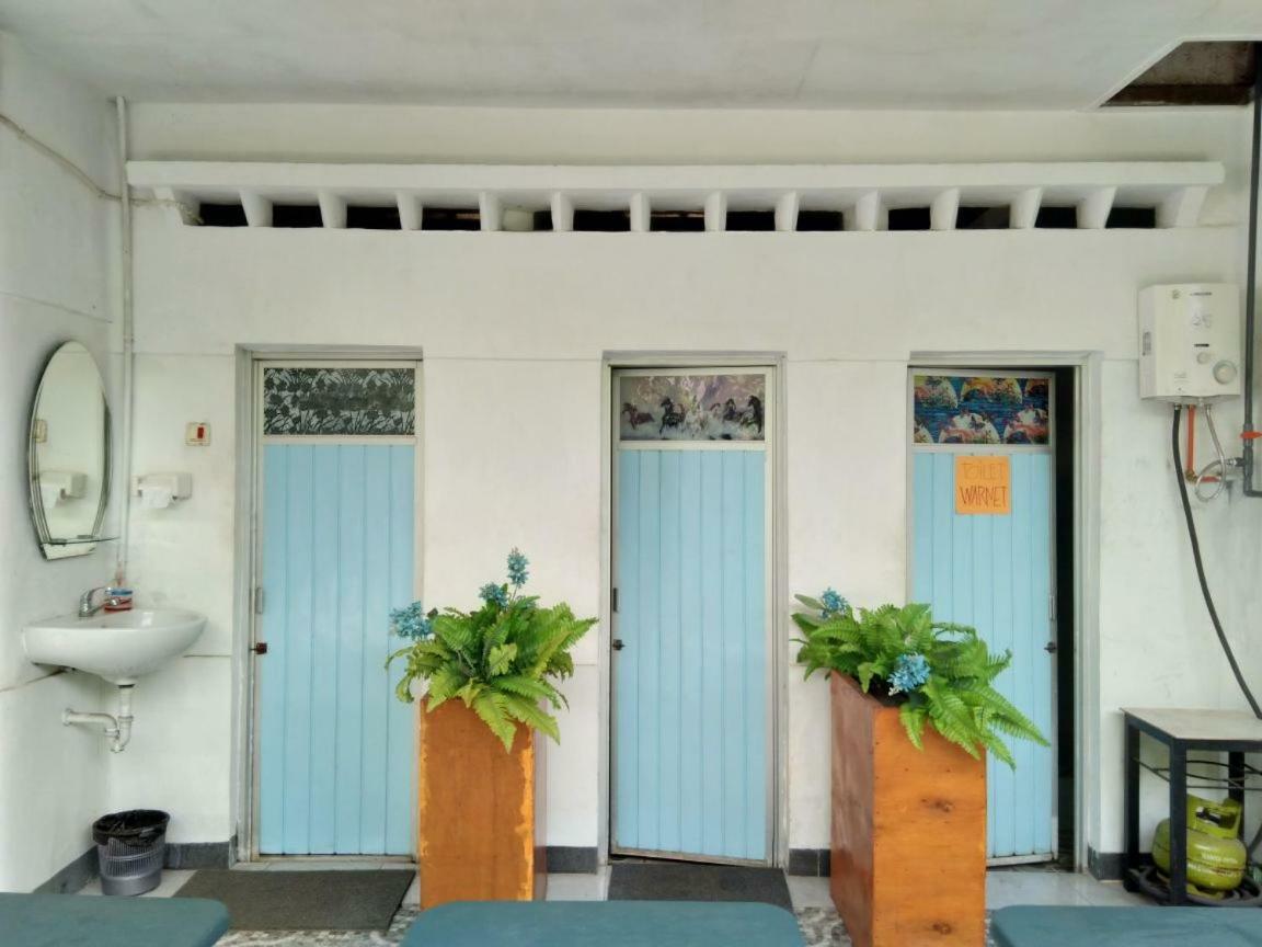 Isro Guesthouse Syariah Kepanjen 外观 照片
